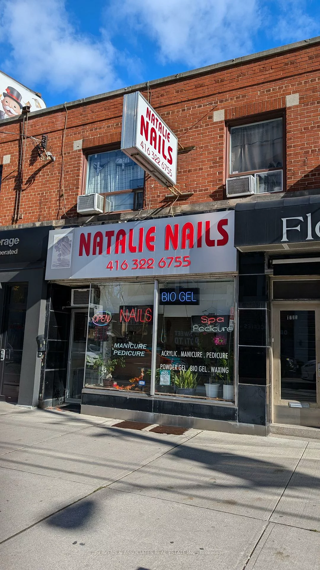 1727-33, Bayview, Leaside, Toronto