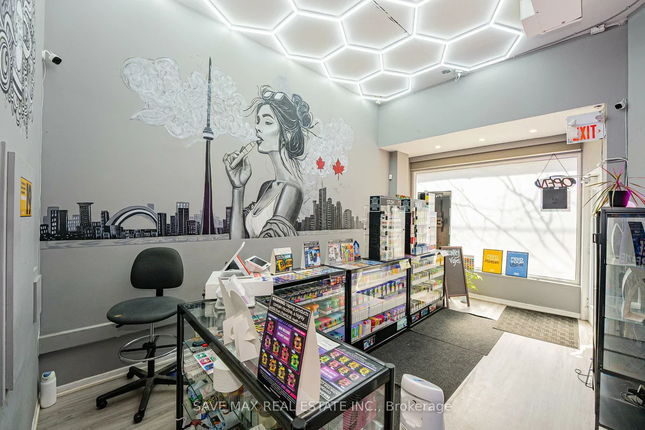 1194, Queen, Trinity-Bellwoods, Toronto