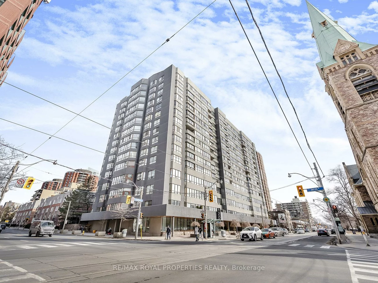 120, Carlton, Cabbagetown-South St. James Town, Toronto