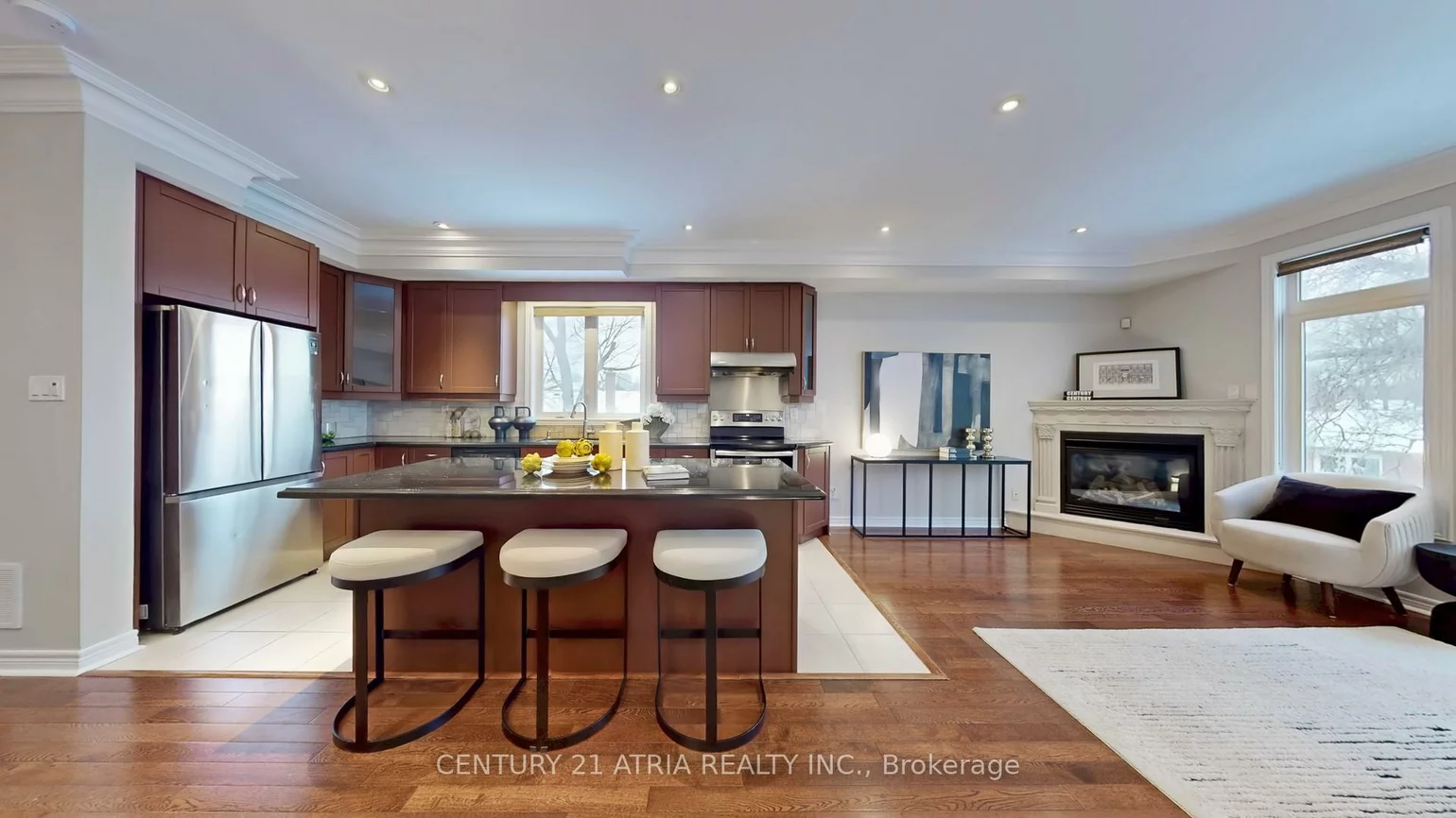 5619, Yonge, Newtonbrook East, Toronto