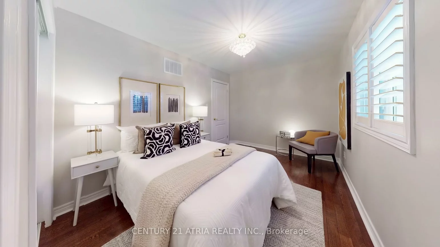 5619, Yonge, Newtonbrook East, Toronto