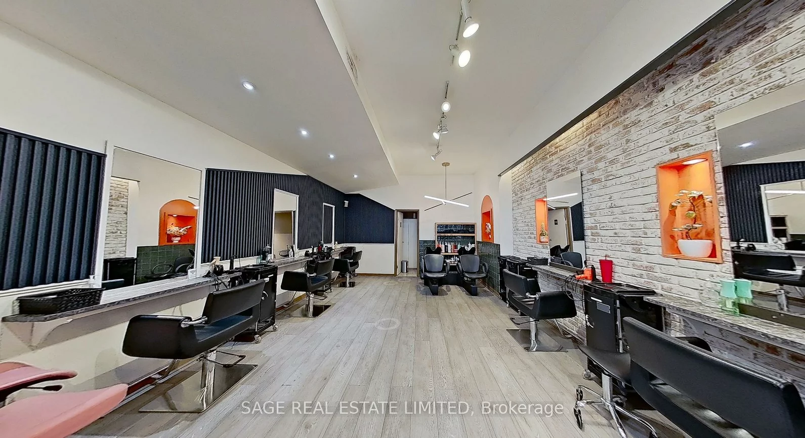 200, Ossington, Trinity-Bellwoods, Toronto