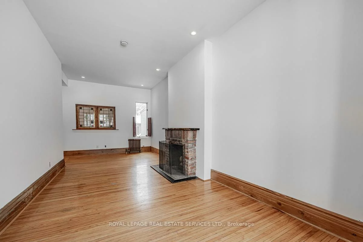 62, Lakeview, Trinity-Bellwoods, Toronto