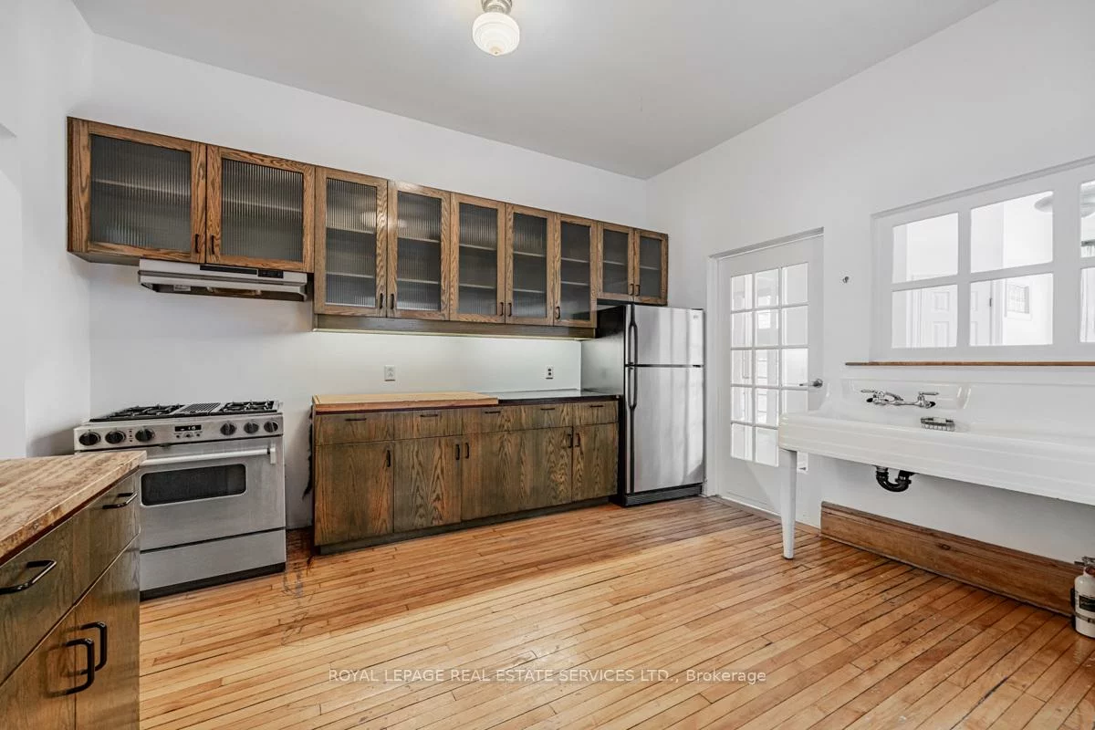 62, Lakeview, Trinity-Bellwoods, Toronto