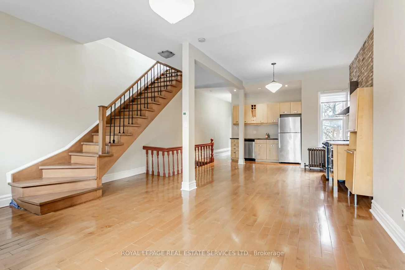 62, Lakeview, Trinity-Bellwoods, Toronto