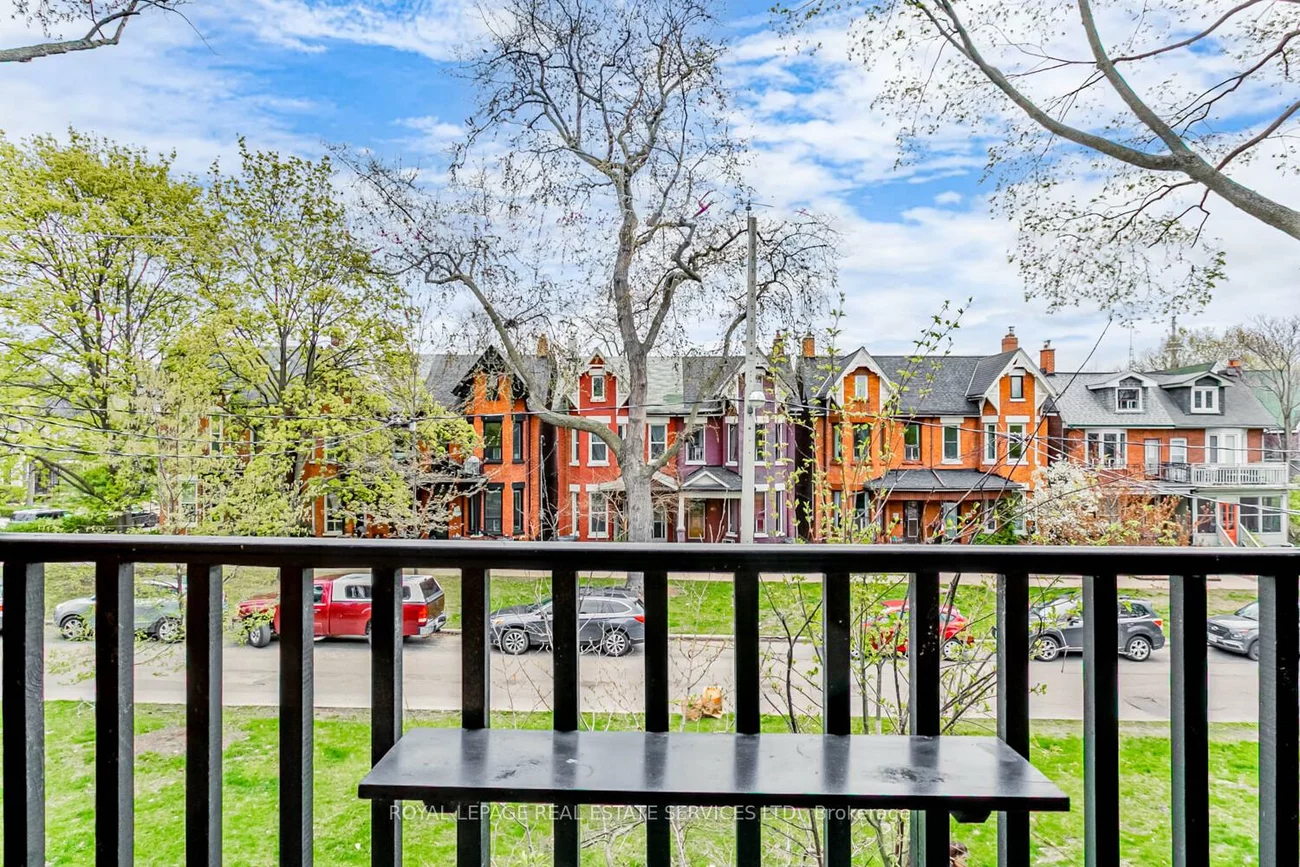 62, Lakeview, Trinity-Bellwoods, Toronto