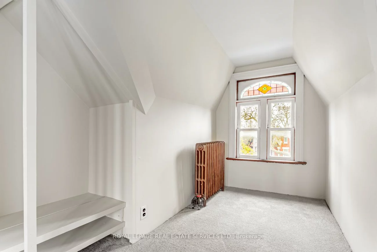 62, Lakeview, Trinity-Bellwoods, Toronto