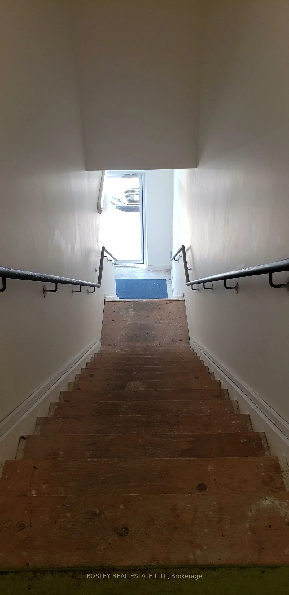 209, Wicksteed, Leaside, Toronto