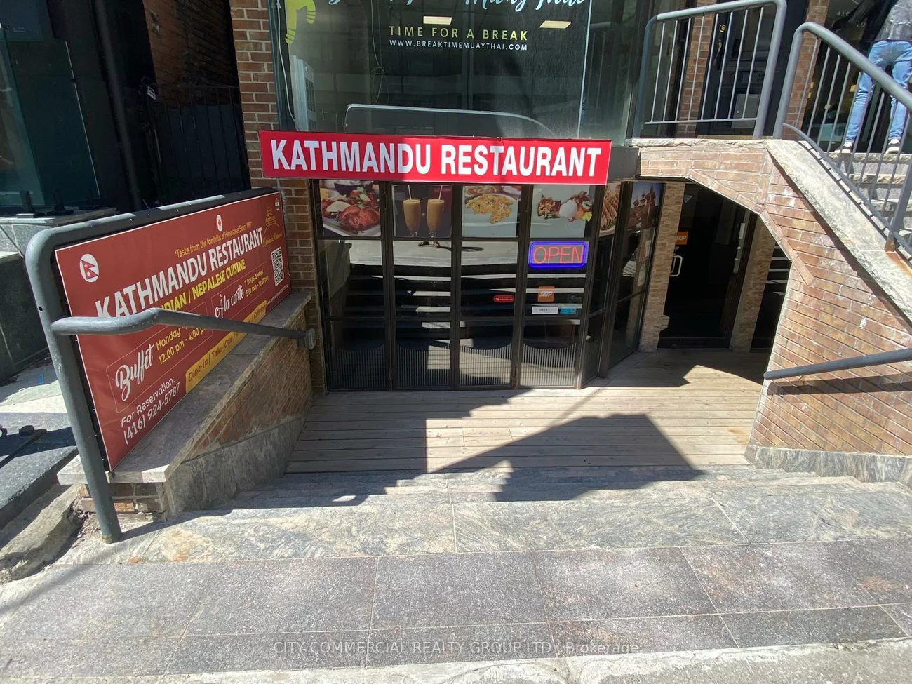 12, Cumberland, Annex, Toronto
