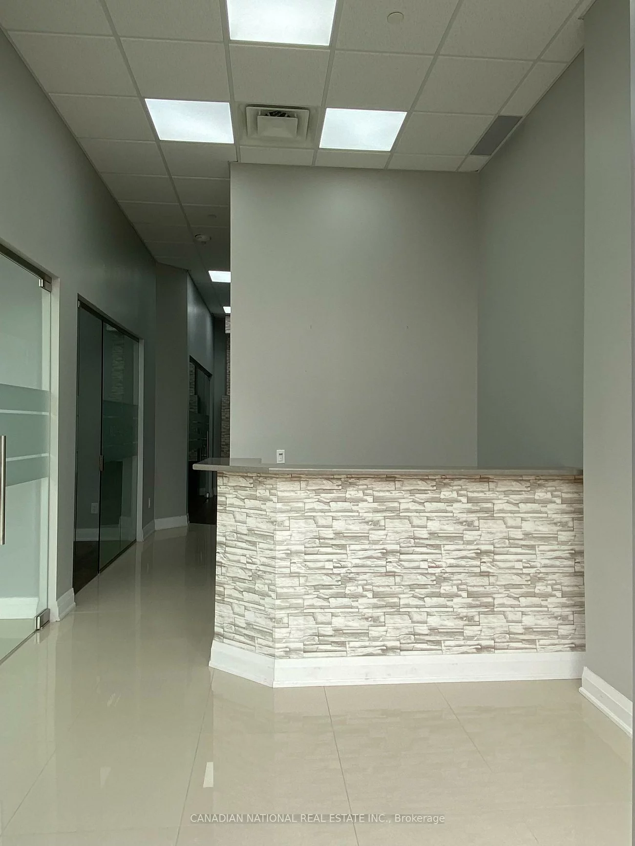 595, Sheppard, Bayview Village, Toronto