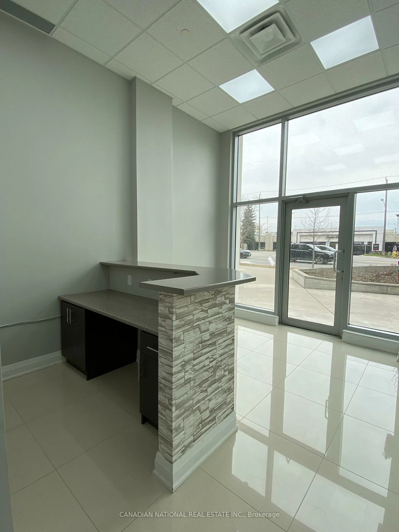 595, Sheppard, Bayview Village, Toronto