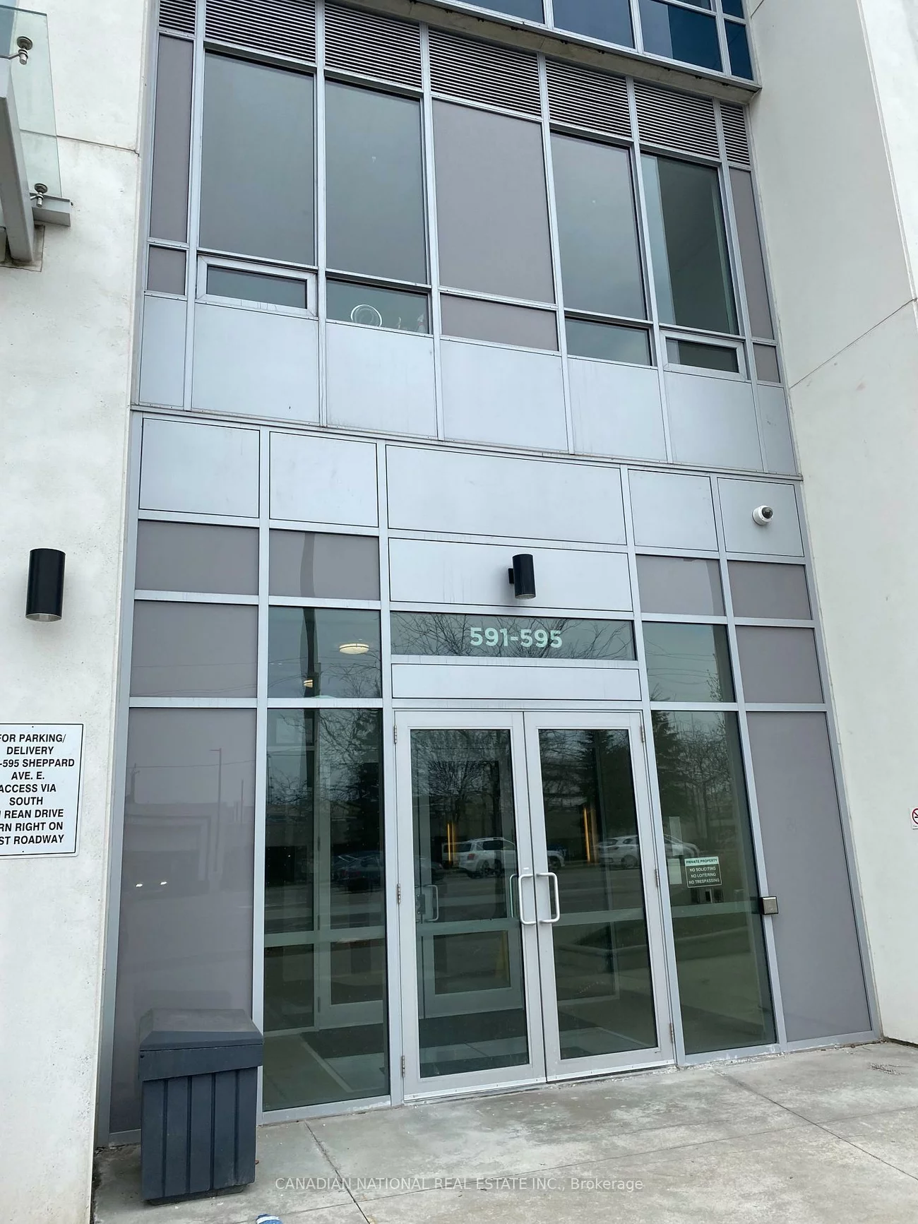 595, Sheppard, Bayview Village, Toronto