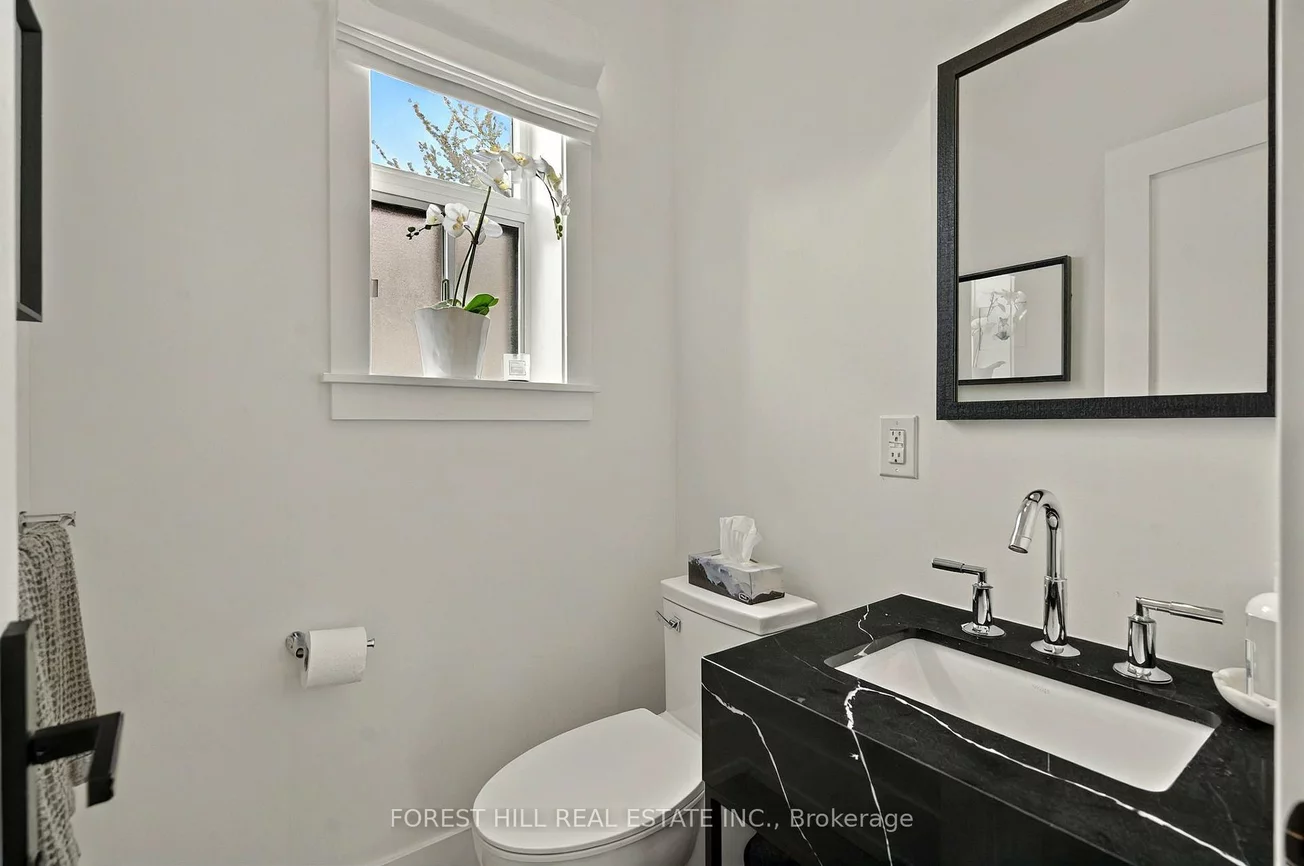 134, Tyrrel, Wychwood, Toronto