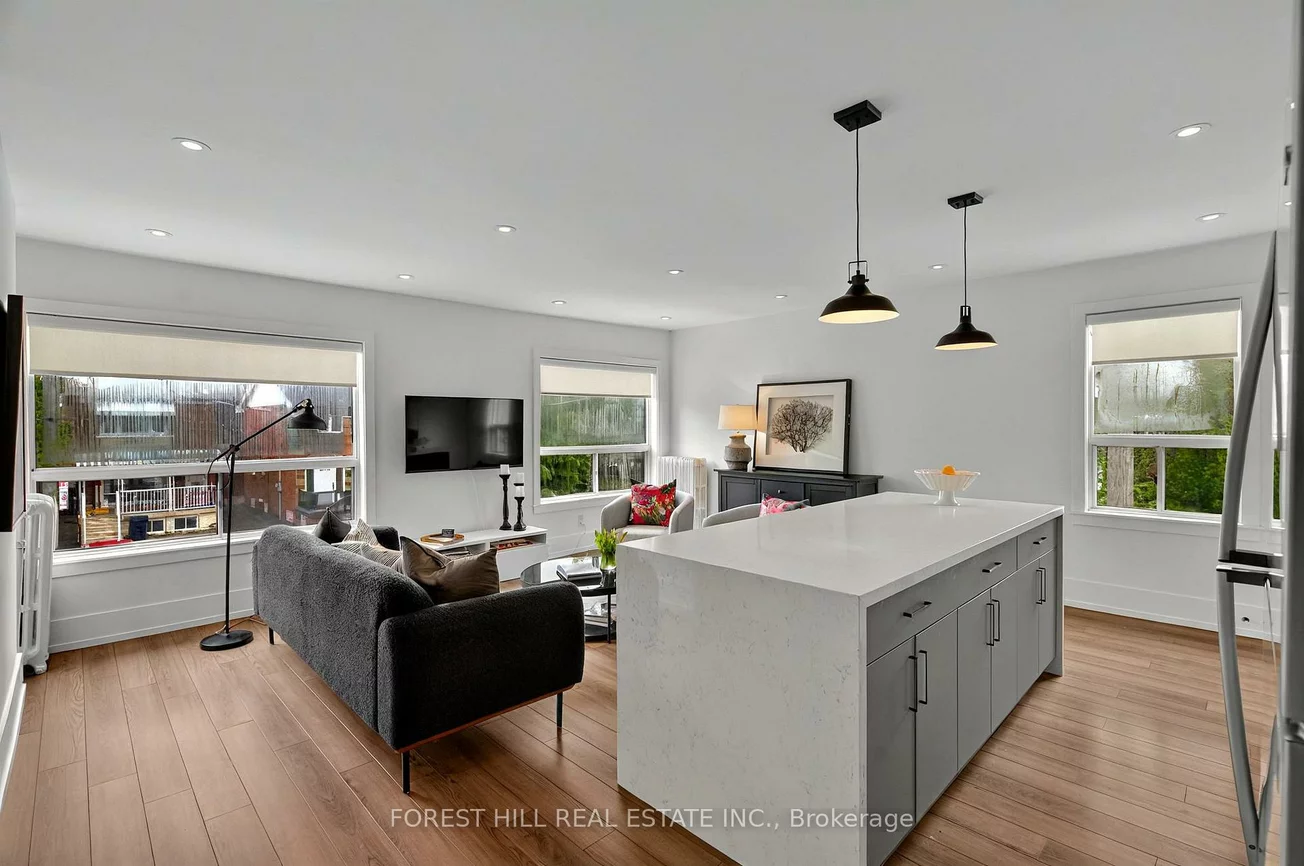 134, Tyrrel, Wychwood, Toronto
