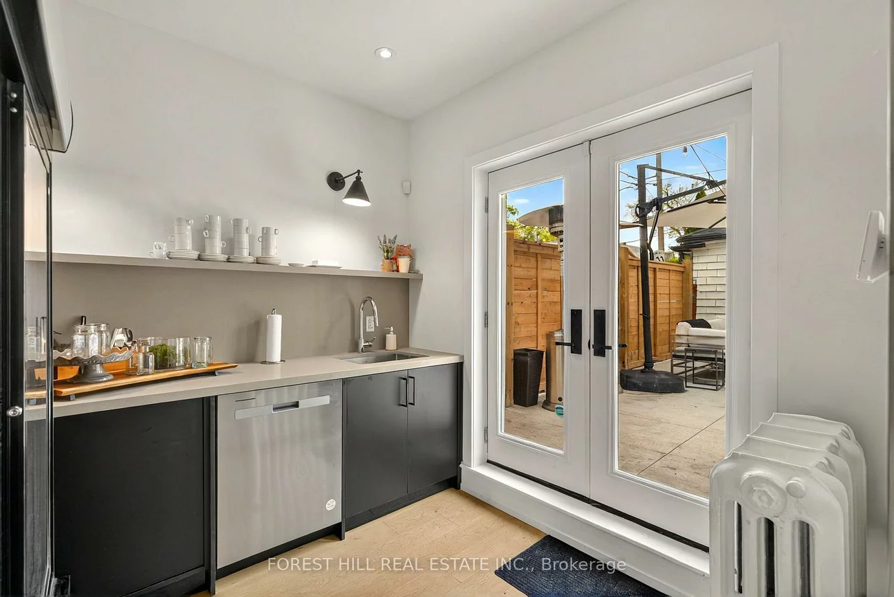 134, Tyrrel, Wychwood, Toronto