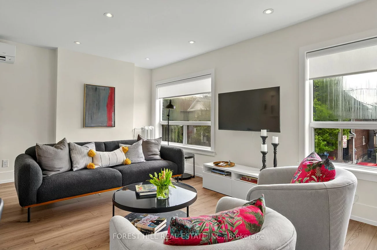 134, Tyrrel, Wychwood, Toronto