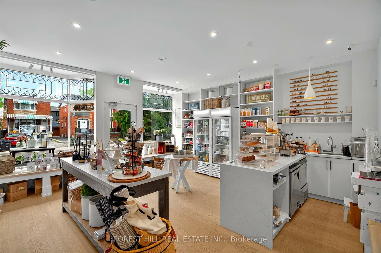 134, Tyrrel, Wychwood, Toronto