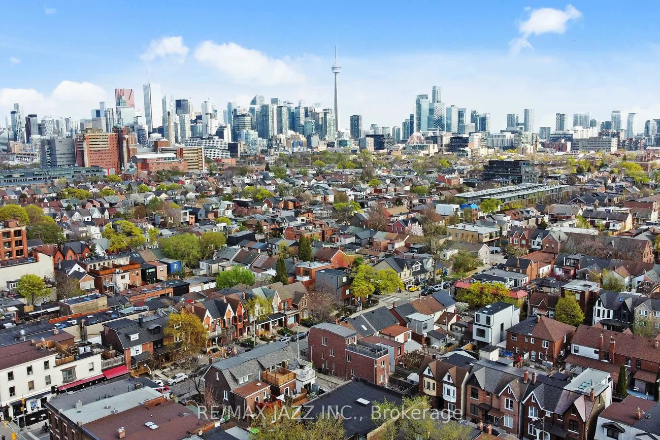 36, Clinton, Palmerston-Little Italy, Toronto