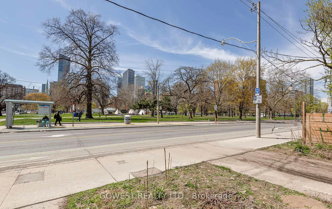 313, Sherbourne, Moss Park, Toronto