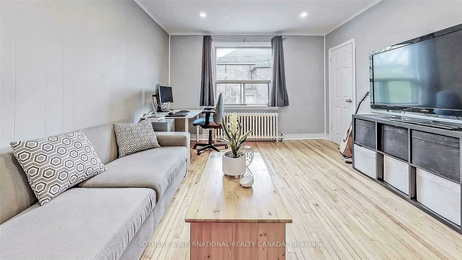 1172, Eglinton, Forest Hill North, Toronto