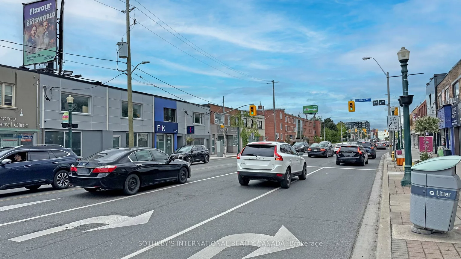 1172, Eglinton, Forest Hill North, Toronto