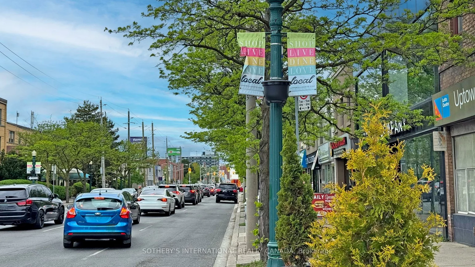 1172, Eglinton, Forest Hill North, Toronto