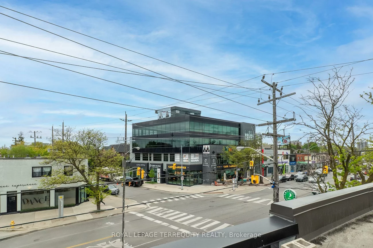 1907, Avenue, Bedford Park-Nortown, Toronto