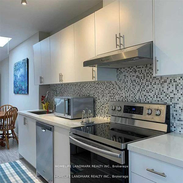 2615, Yonge, Mount Pleasant East, Toronto