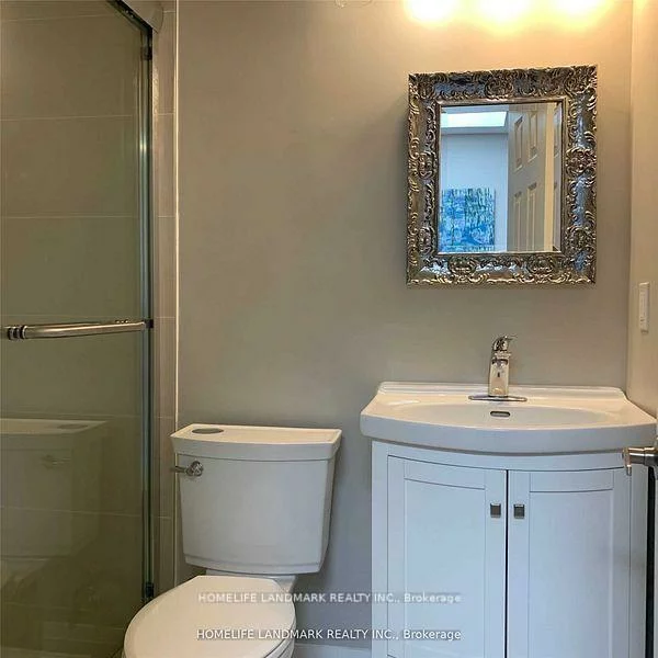 2615, Yonge, Mount Pleasant East, Toronto