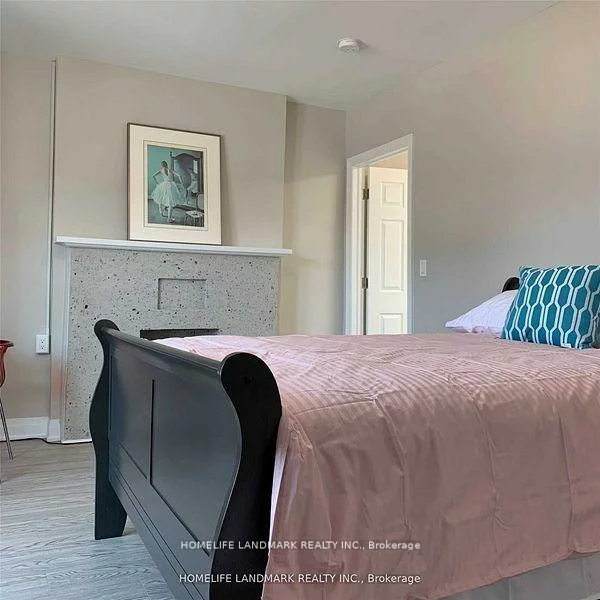 2615, Yonge, Mount Pleasant East, Toronto