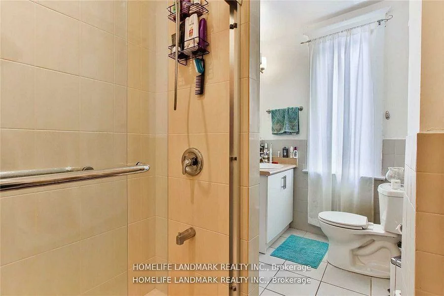 2607, Yonge, Mount Pleasant East, Toronto