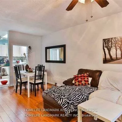 2607, Yonge, Mount Pleasant East, Toronto