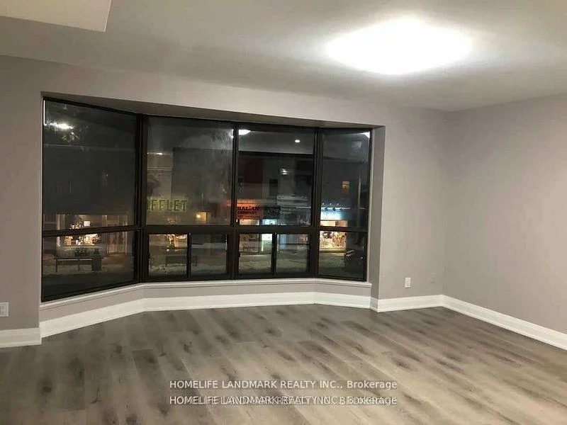 2651, Yonge, Mount Pleasant East, Toronto