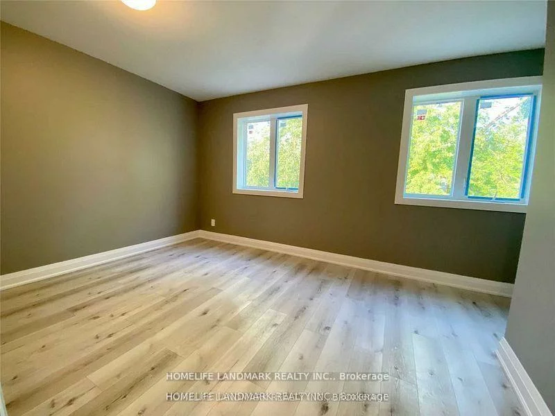 2651, Yonge, Mount Pleasant East, Toronto