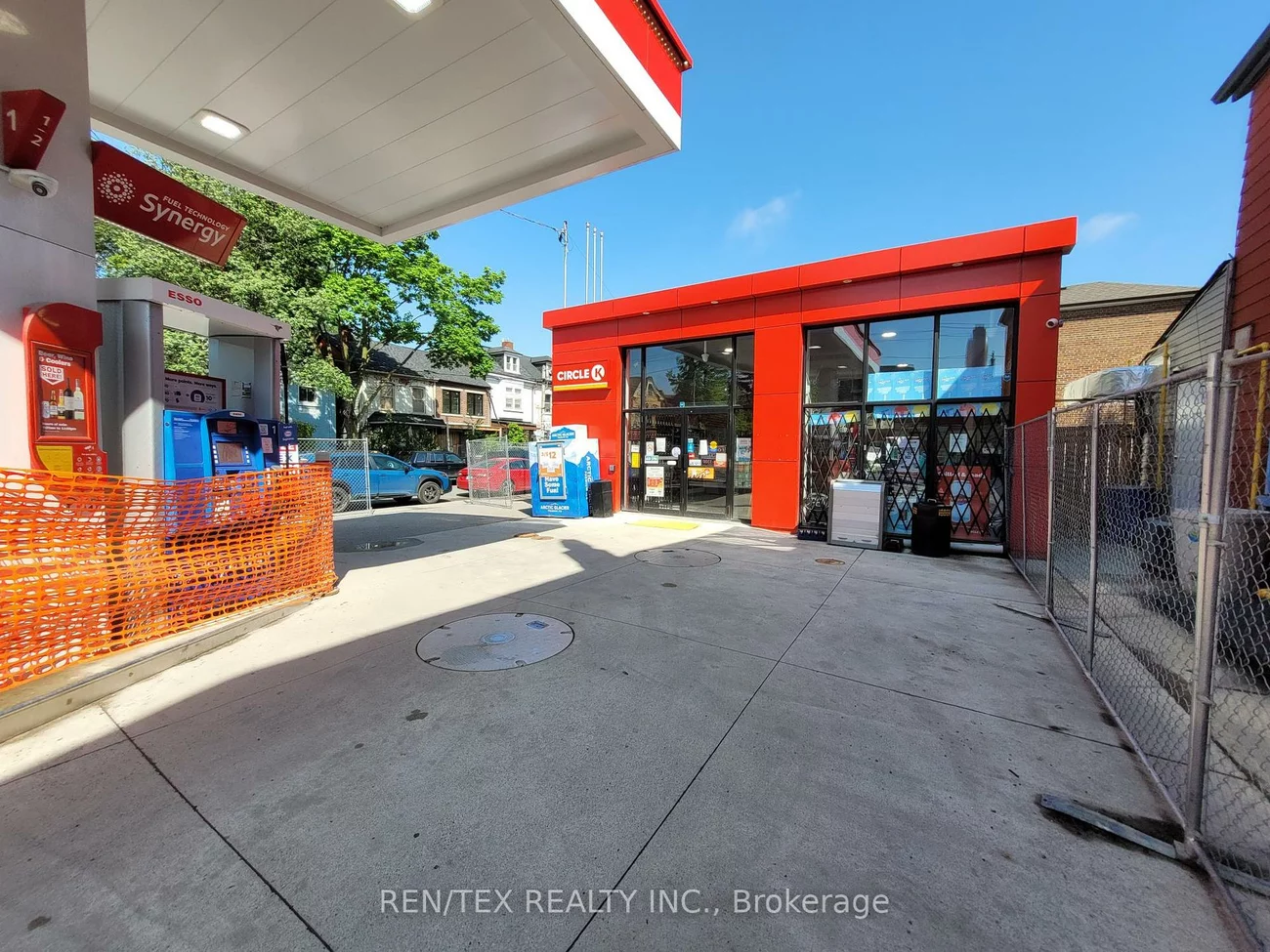 132, Harbord, University, Toronto