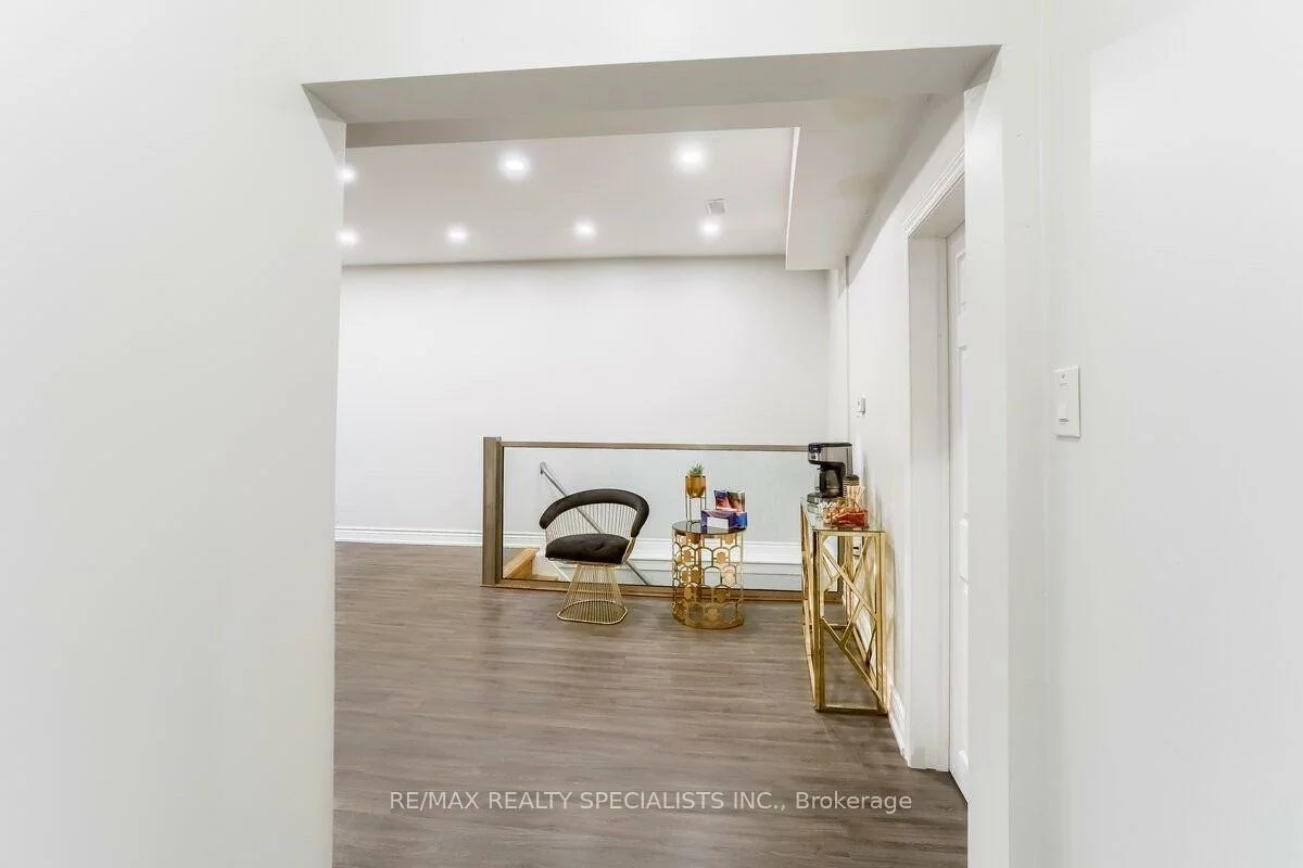 3421, Yonge, Mount Pleasant West, Toronto