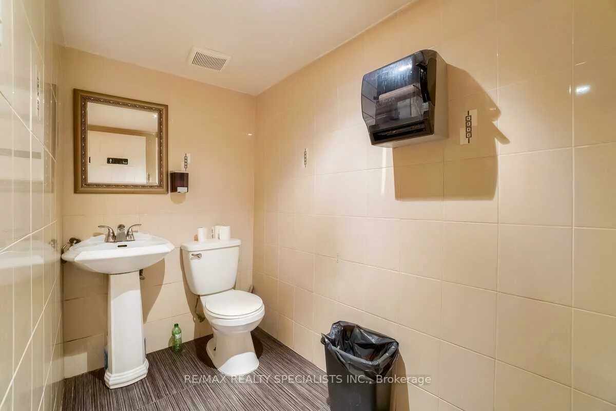 3421, Yonge, Mount Pleasant West, Toronto