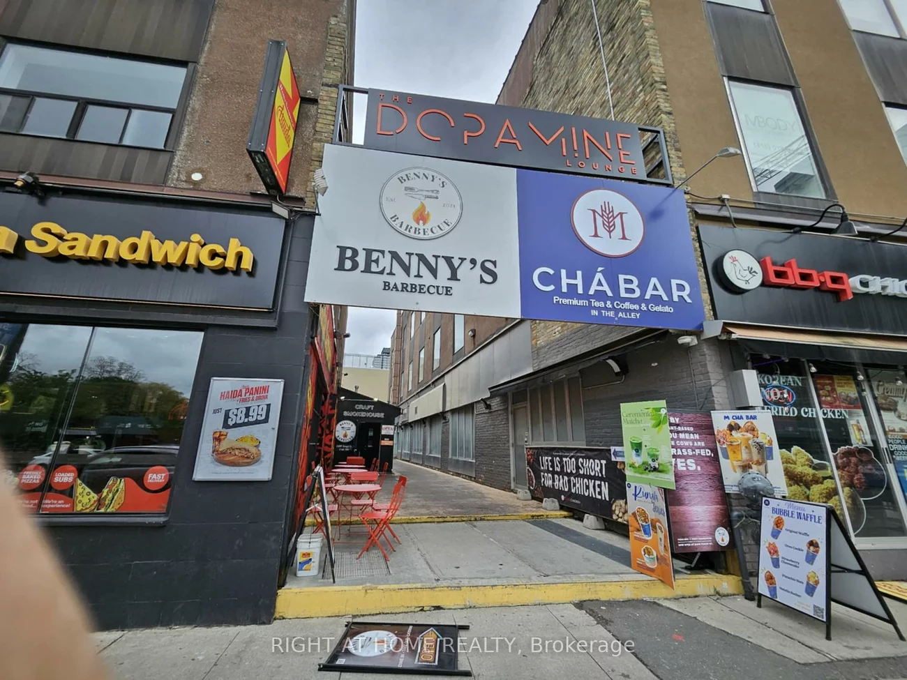 2409, Yonge, Yonge-Eglinton, Toronto