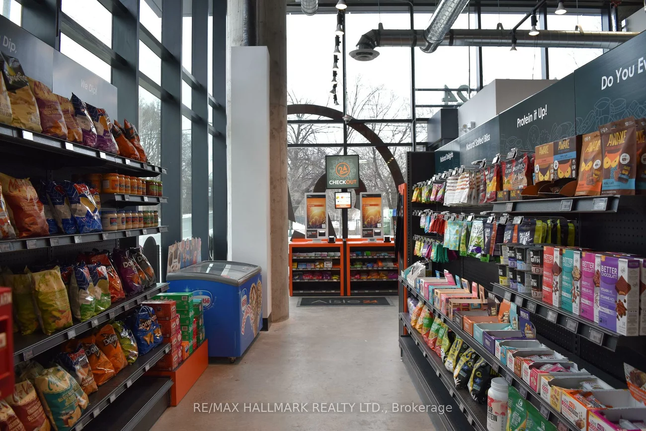54, Power, Regent Park, Toronto