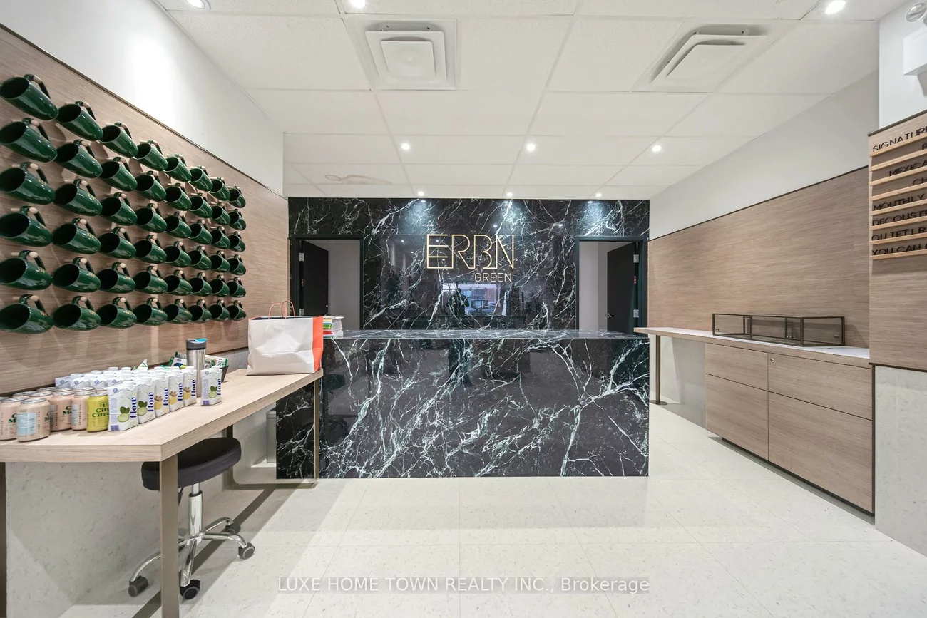 844, Dundas, Trinity-Bellwoods, Toronto