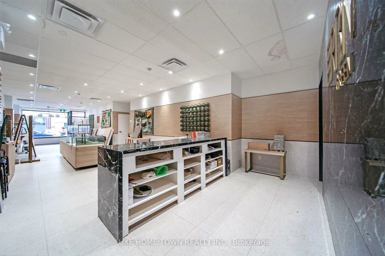 844, Dundas, Trinity-Bellwoods, Toronto