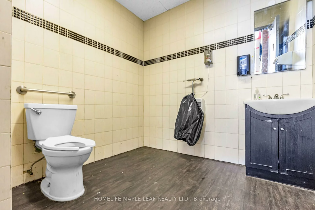 1471, Eglinton, Oakwood Village, Toronto
