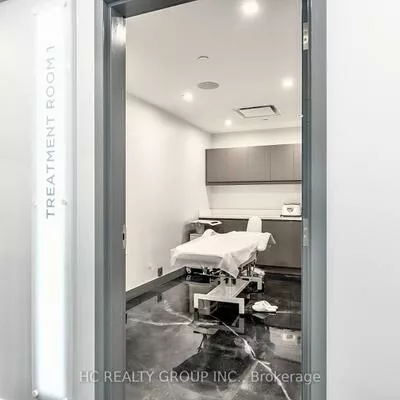 70, Yorkville, Annex, Toronto