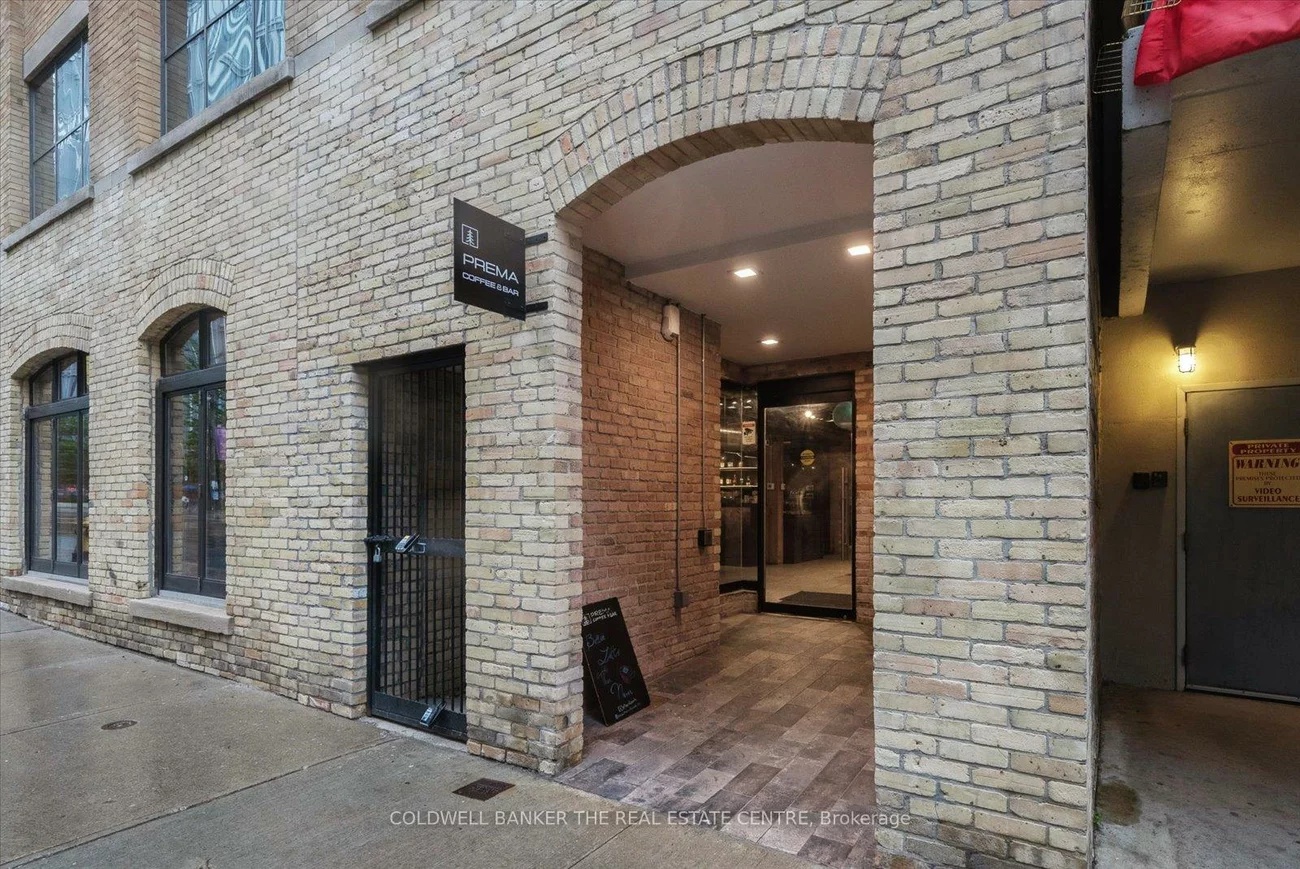 35, McCaul, Kensington-Chinatown, Toronto