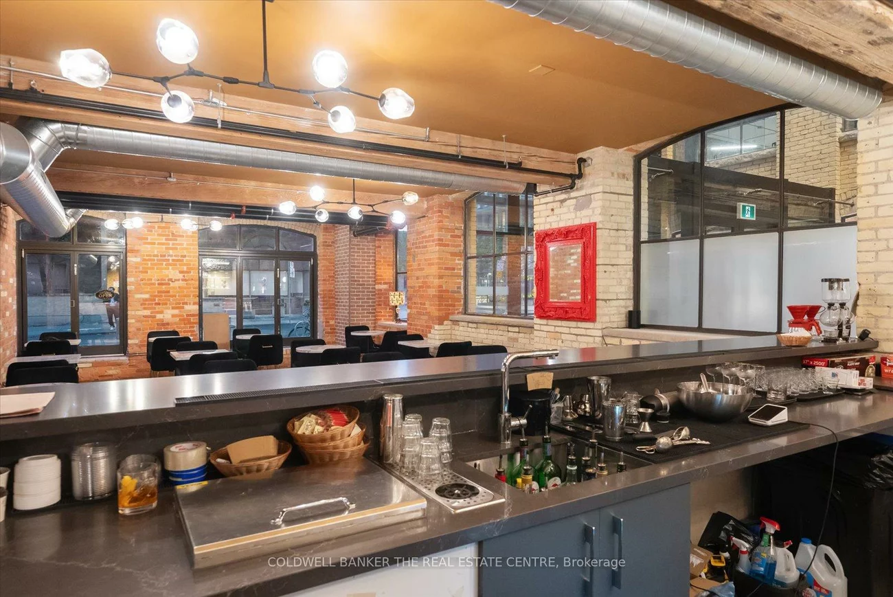 35, McCaul, Kensington-Chinatown, Toronto