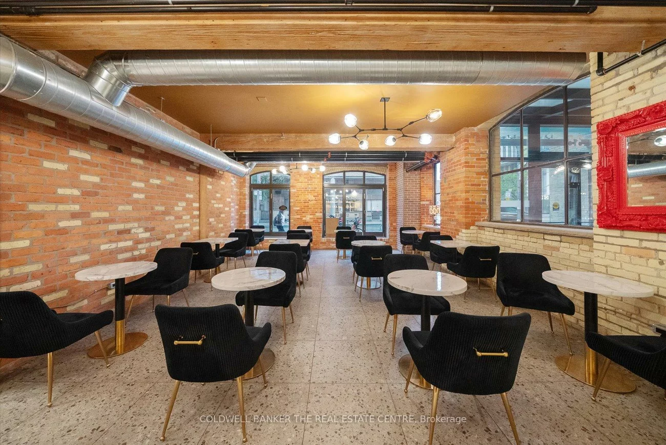 35, McCaul, Kensington-Chinatown, Toronto