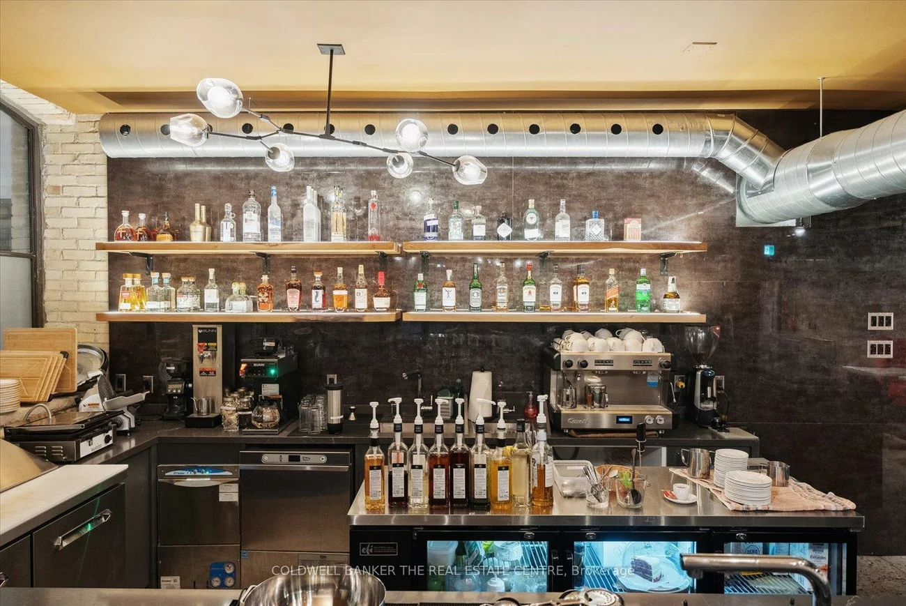 35, McCaul, Kensington-Chinatown, Toronto