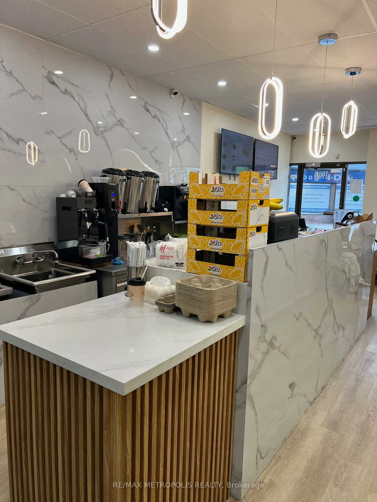3905, Don Mills, Hillcrest Village, Toronto
