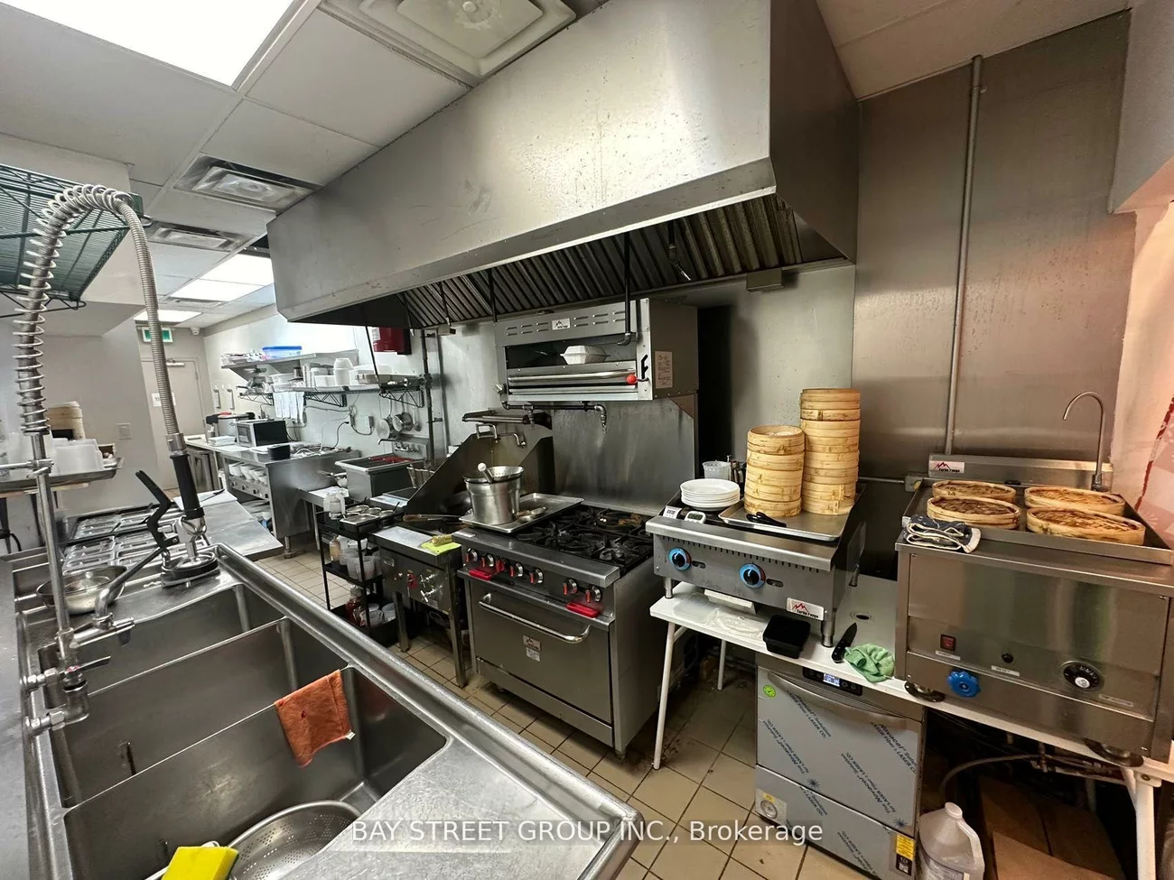 510, Yonge, Bay Street Corridor, Toronto