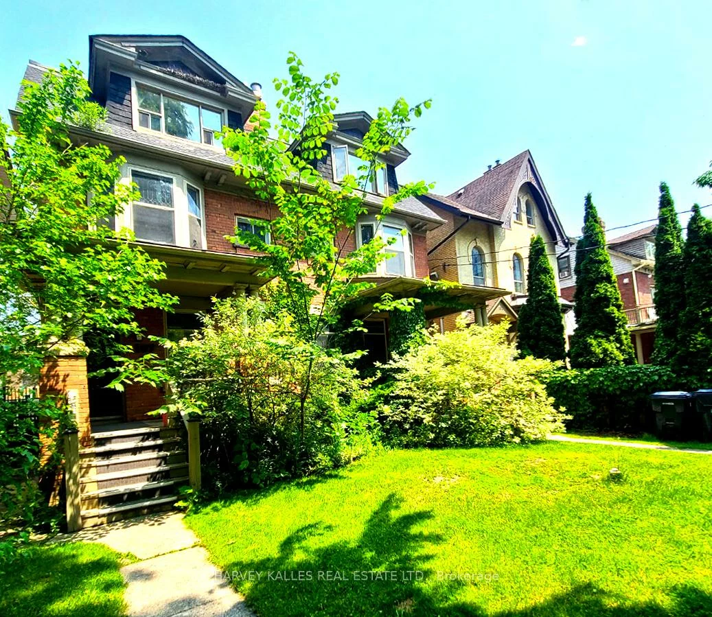 105, Pembroke, Moss Park, Toronto